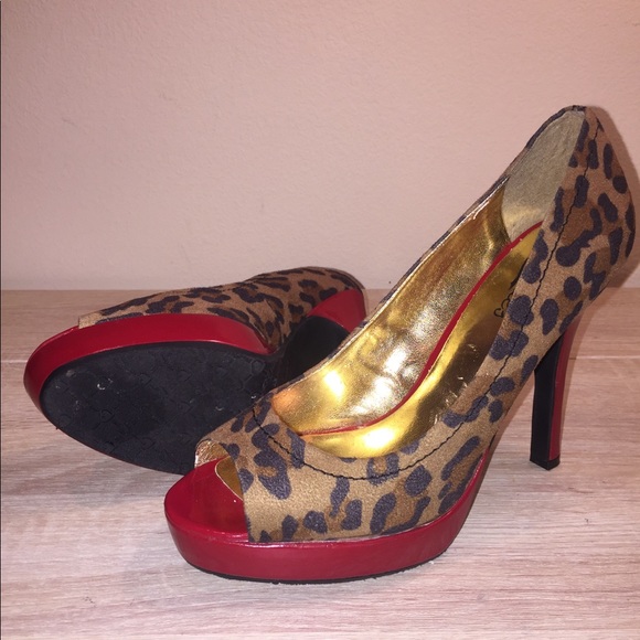 Candie's Shoes - 🆕- Candies Platform Heels